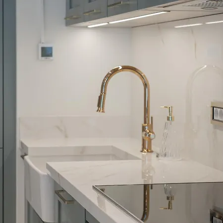 Vilă Mimosa Mansions *