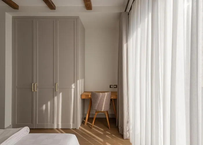 Mimosa Mansions Vila